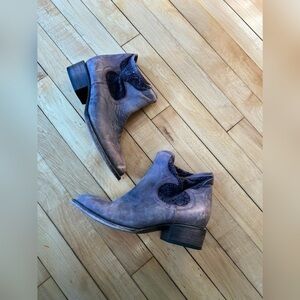 Free Bird By Steven Cabcro Lace Boots
